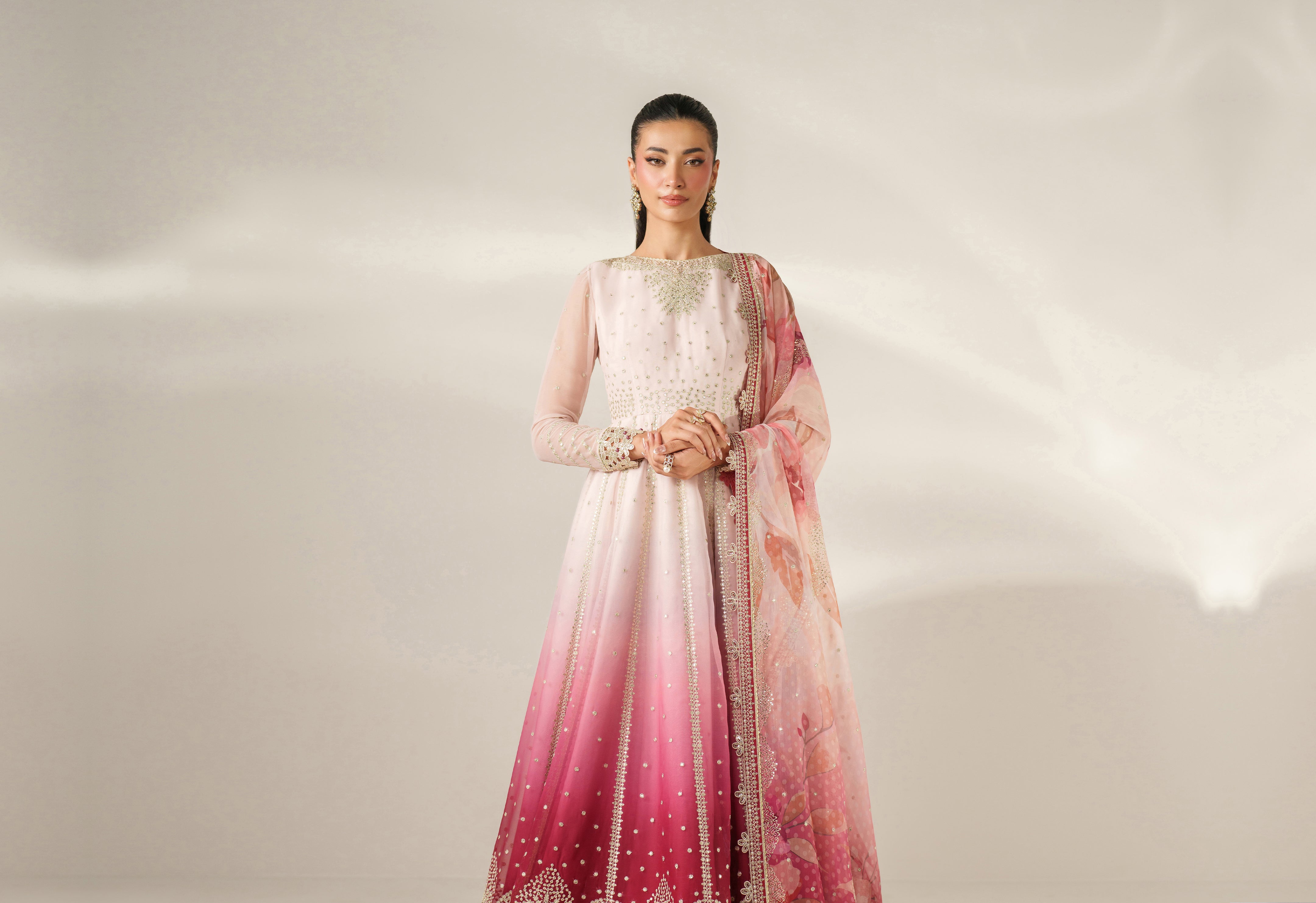 Chiffon vs. Net: Which Fabric Drapes Best for Formal Maxis?