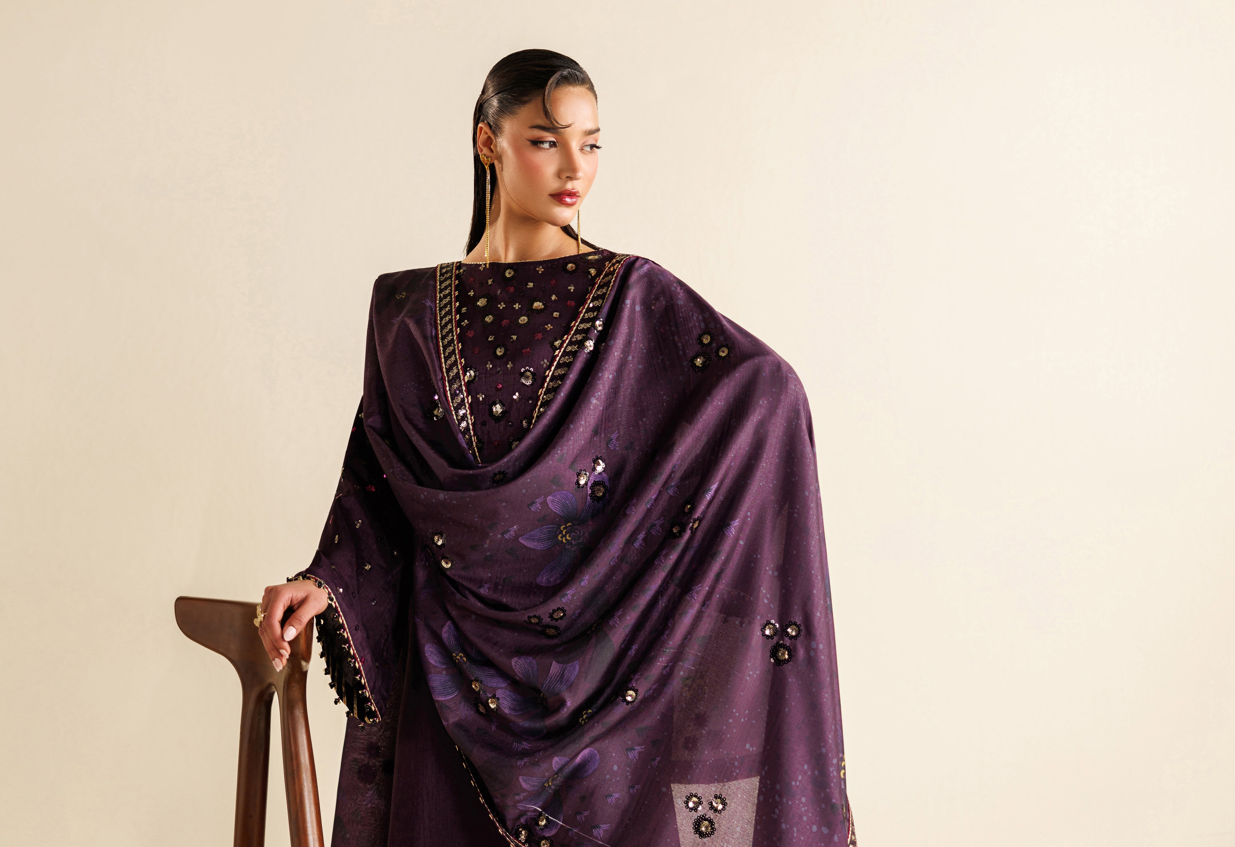 The Raw Silk Fit Guide: How to Choose Silhouettes That Celebrate Your Shape