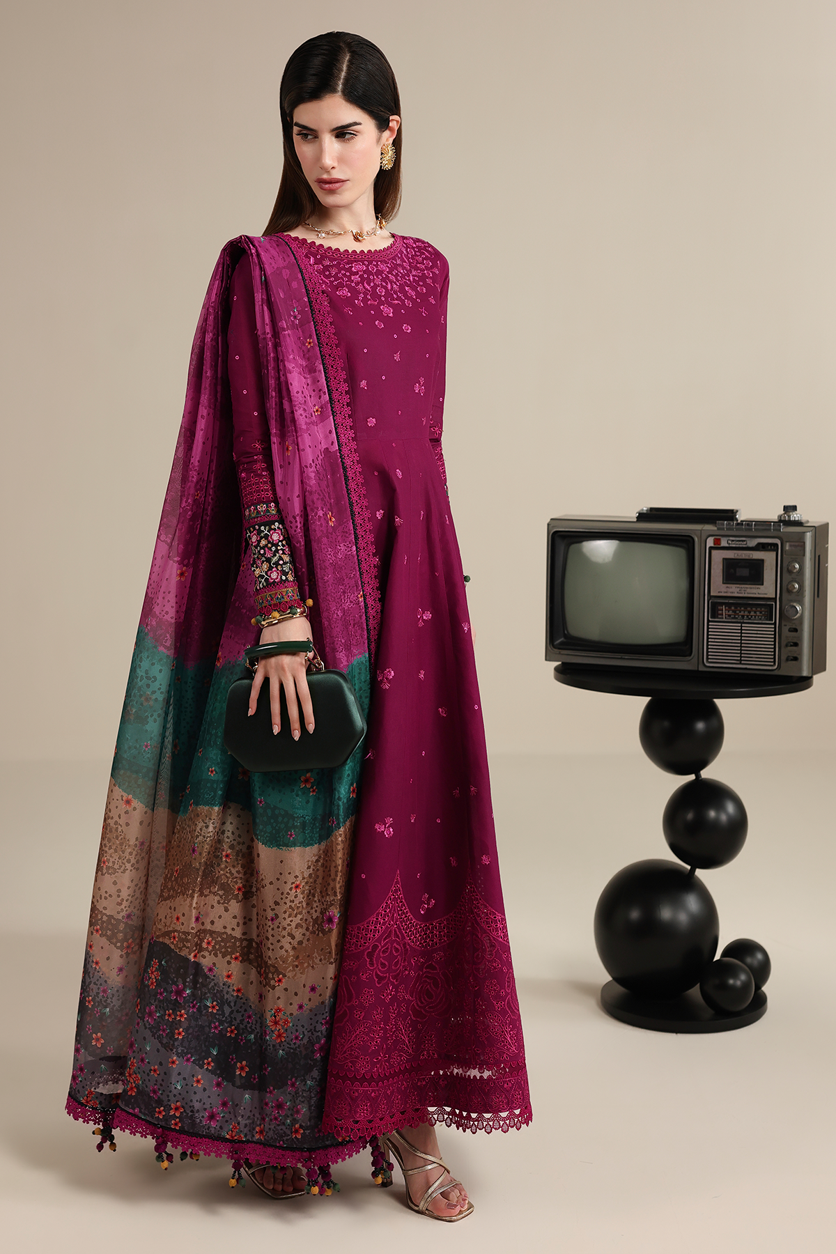 EMBROIDERED LAWN IL26-D02