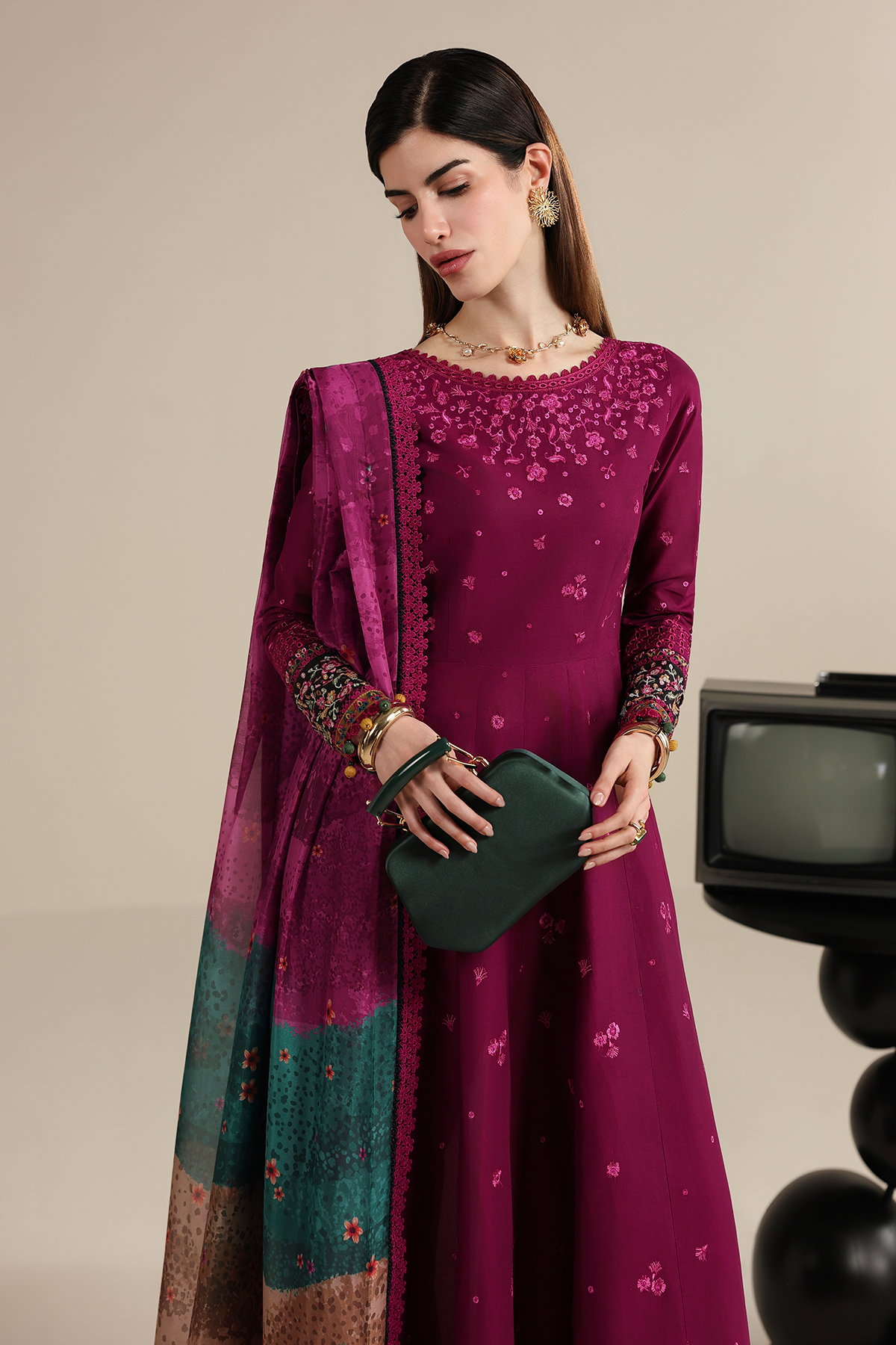 EMBROIDERED LAWN IL26-D02