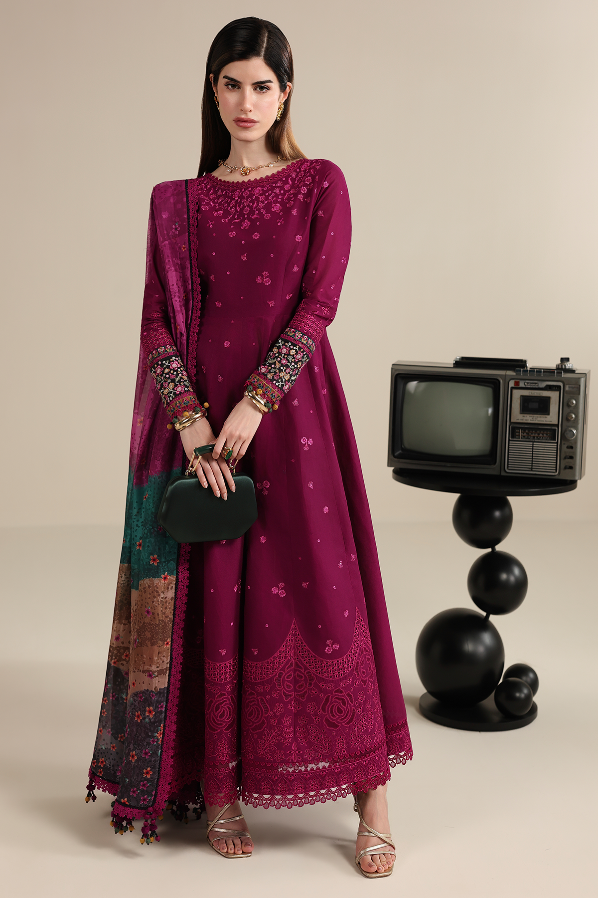 EMBROIDERED LAWN IL26-D02