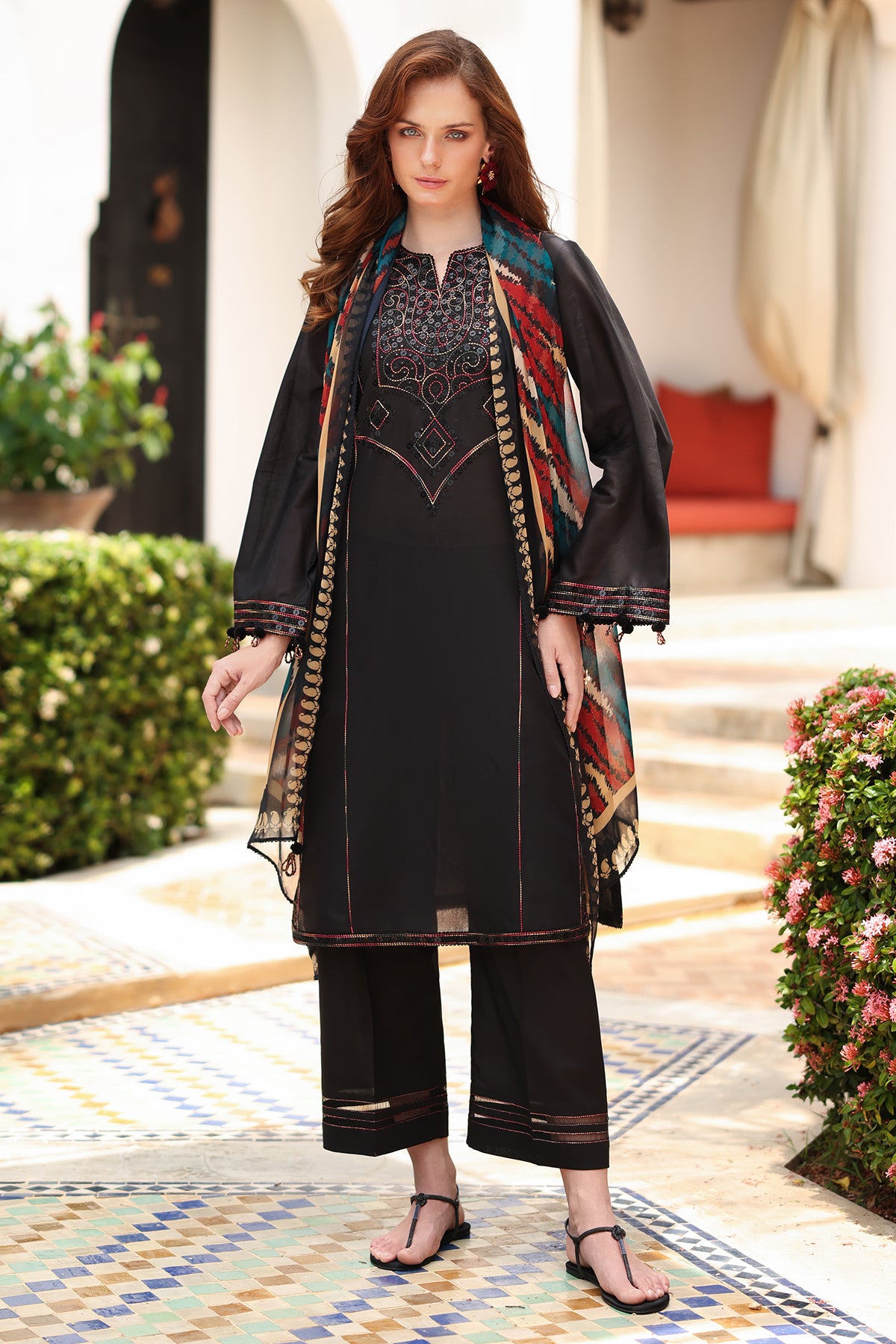 EMBROIDERED LAWN USE-9238