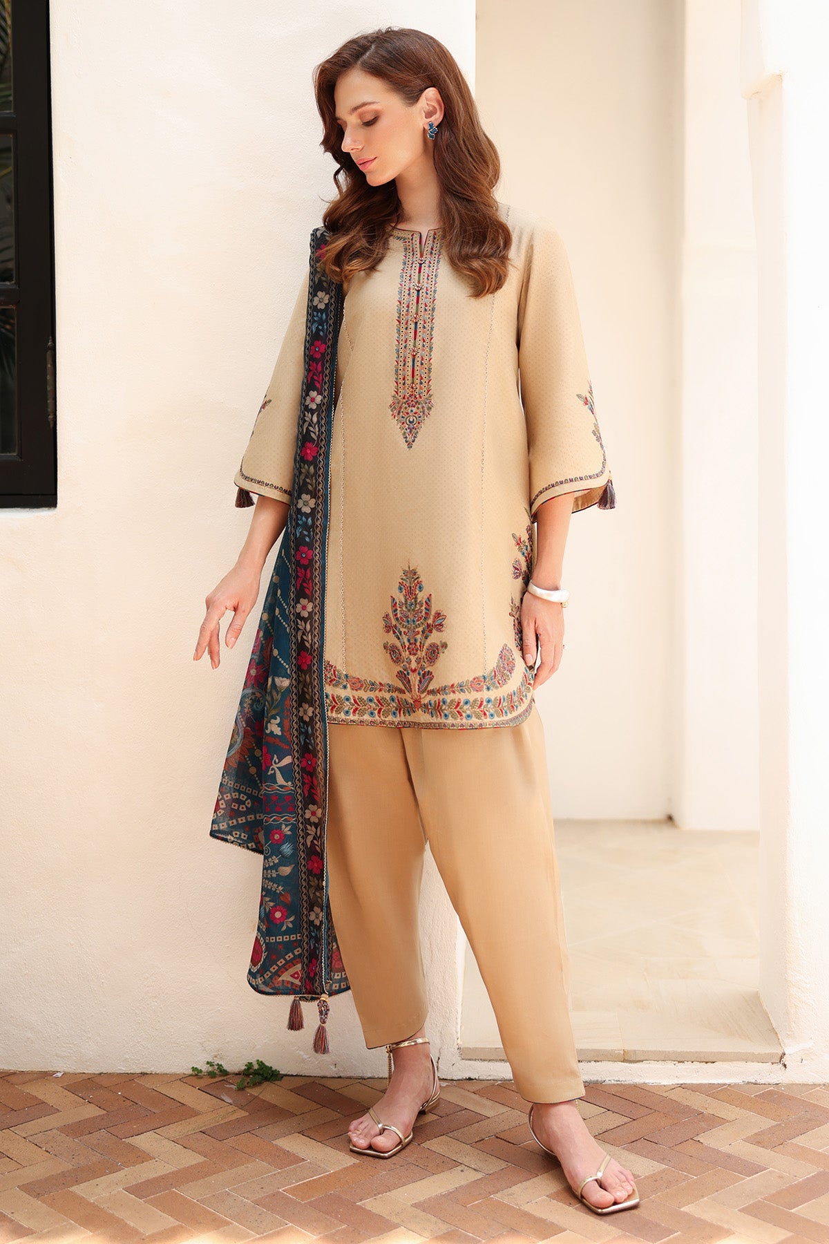 EMBROIDERED DOBBY LAWN USE-9216