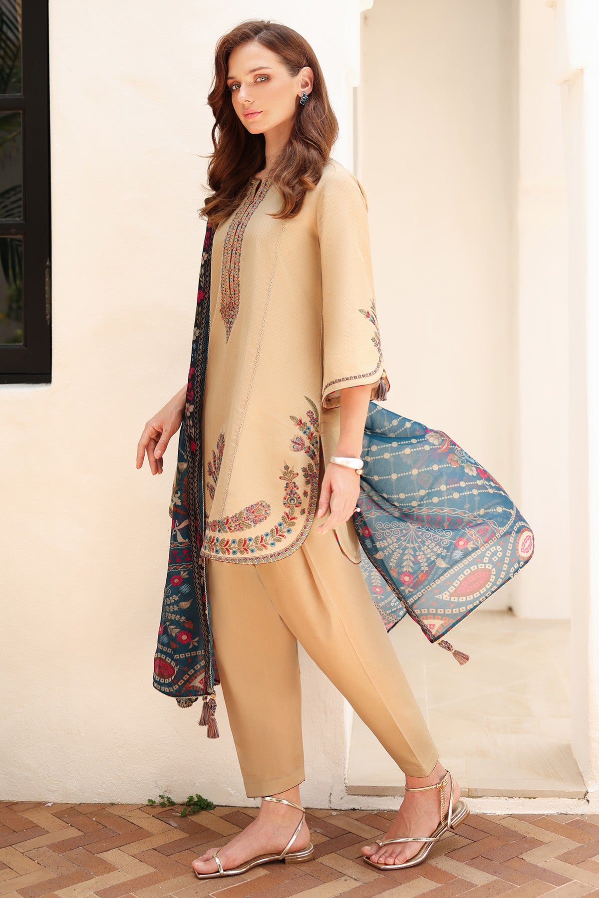 EMBROIDERED DOBBY LAWN USE-9216