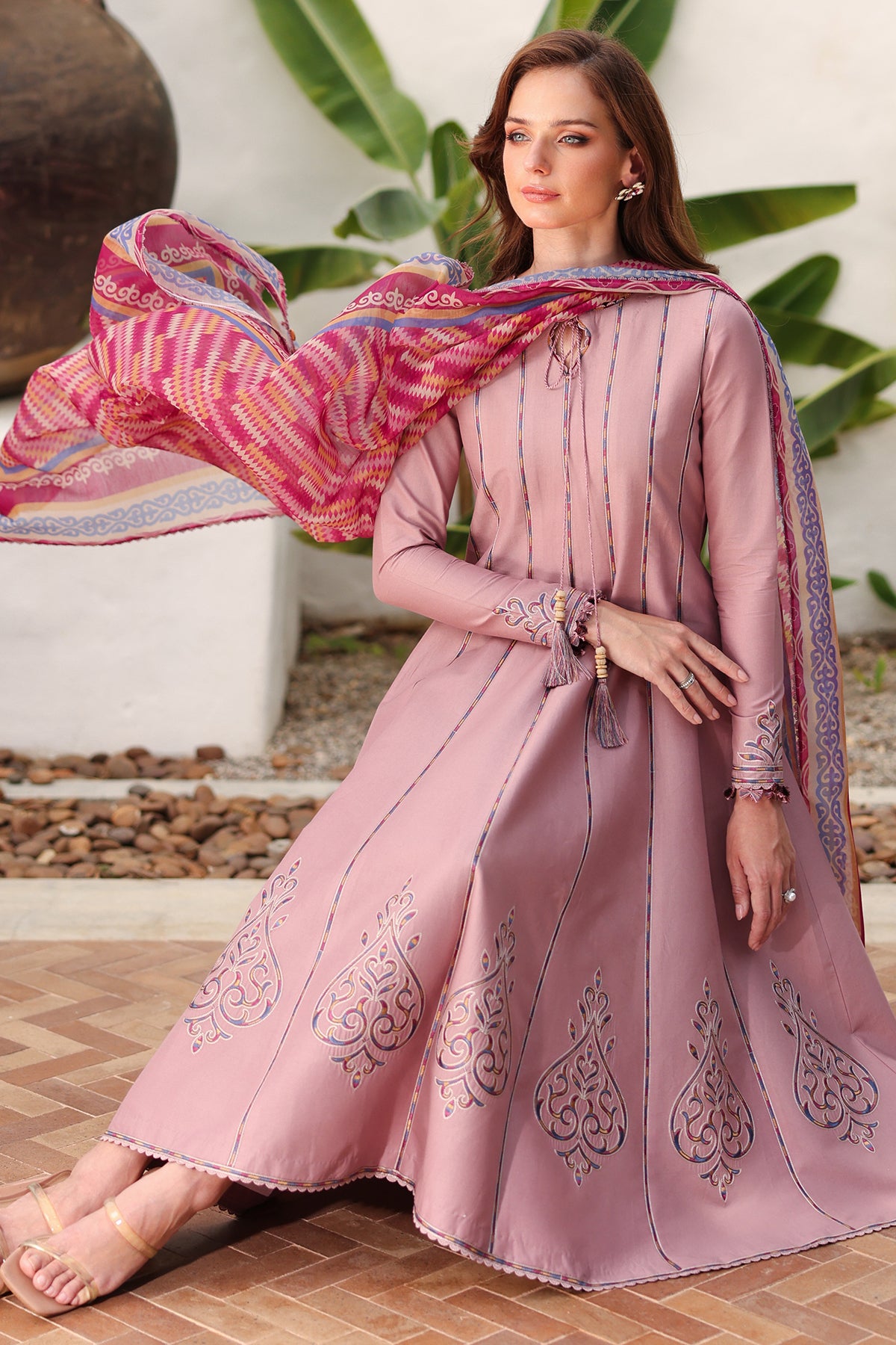 EMBROIDERED LAWN USE-9220