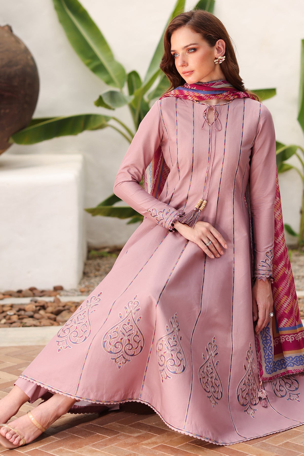 EMBROIDERED LAWN USE-9220
