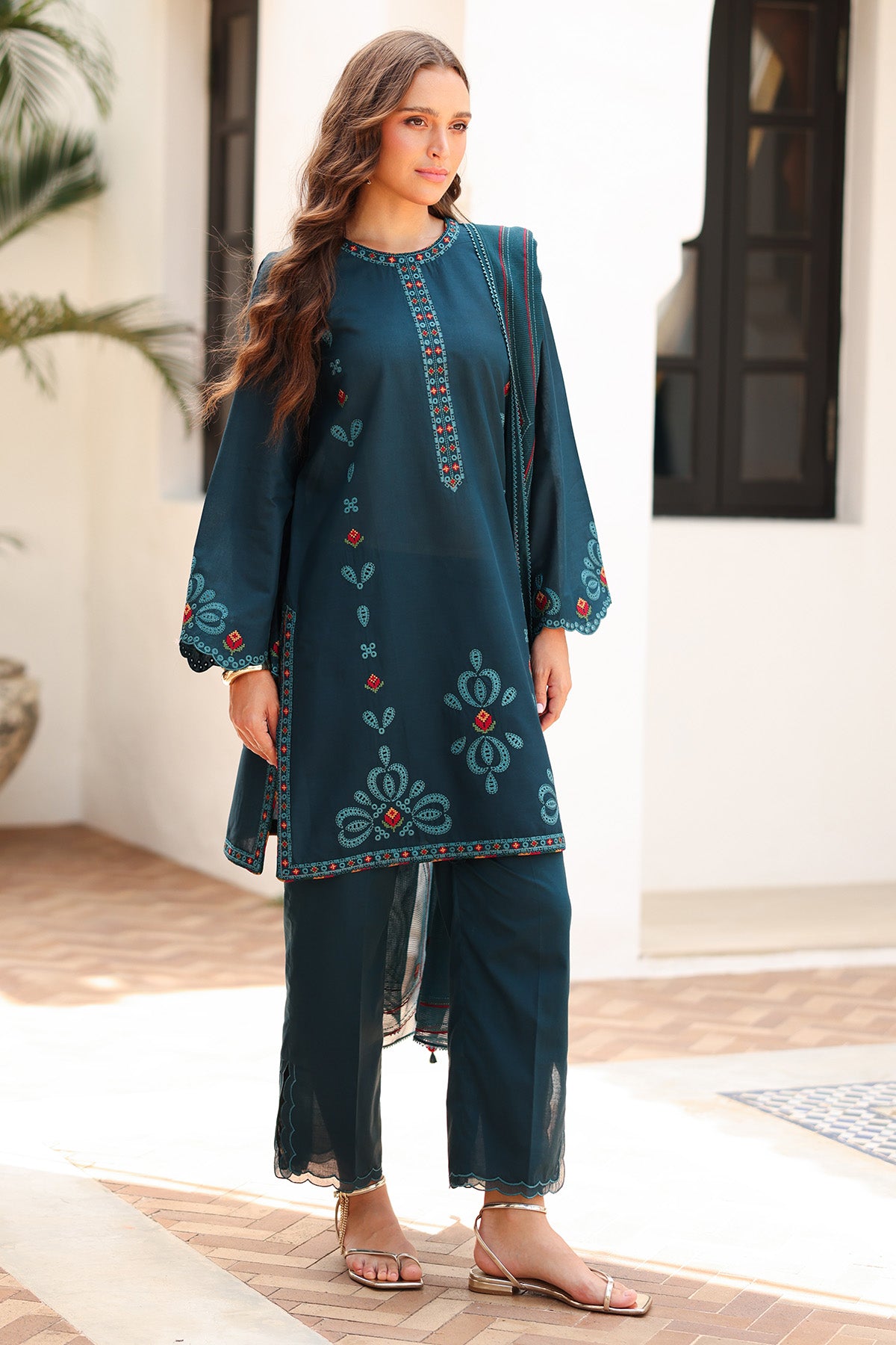 EMBROIDERED LAWN USE-9227