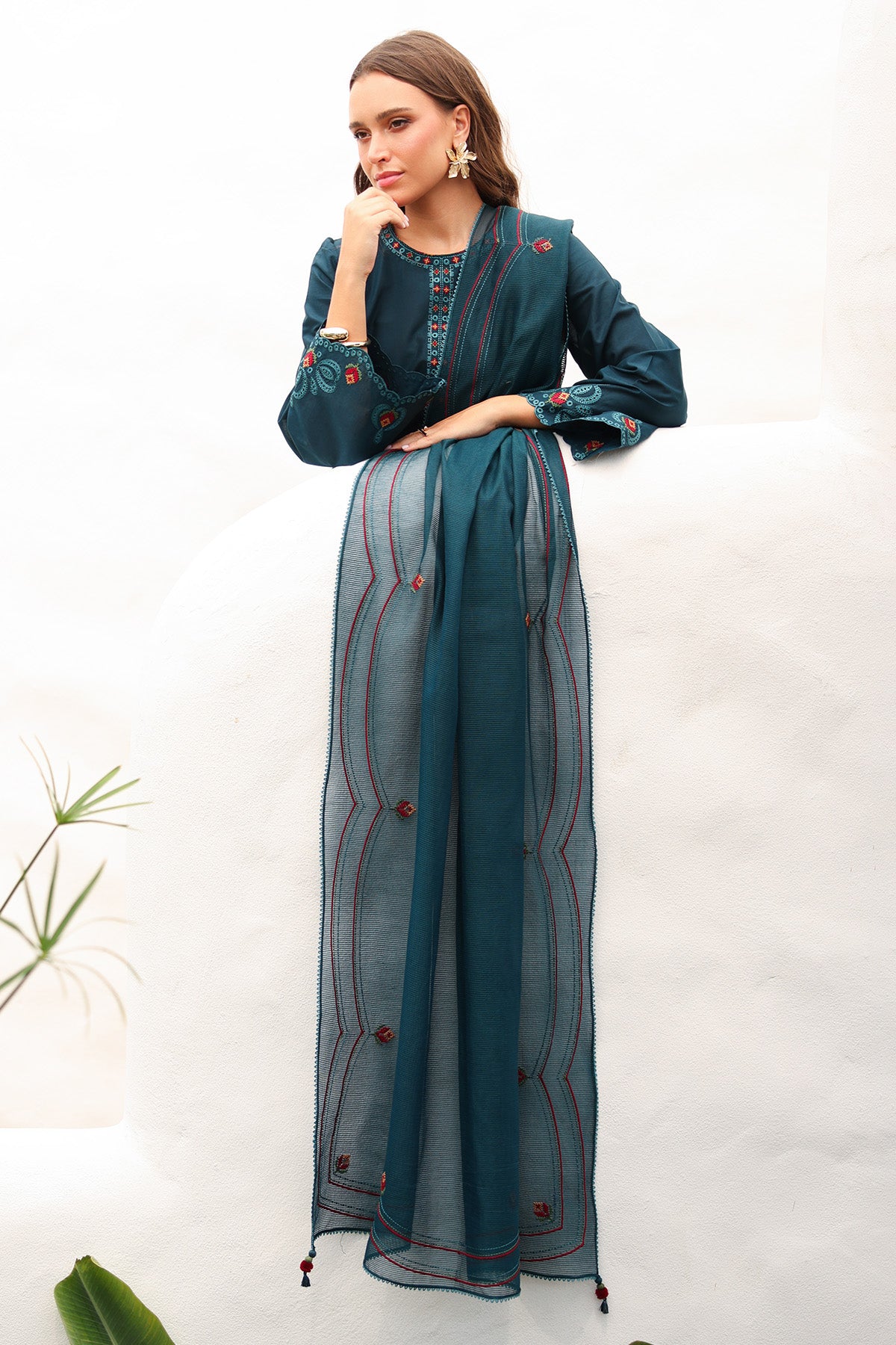 EMBROIDERED LAWN USE-9227