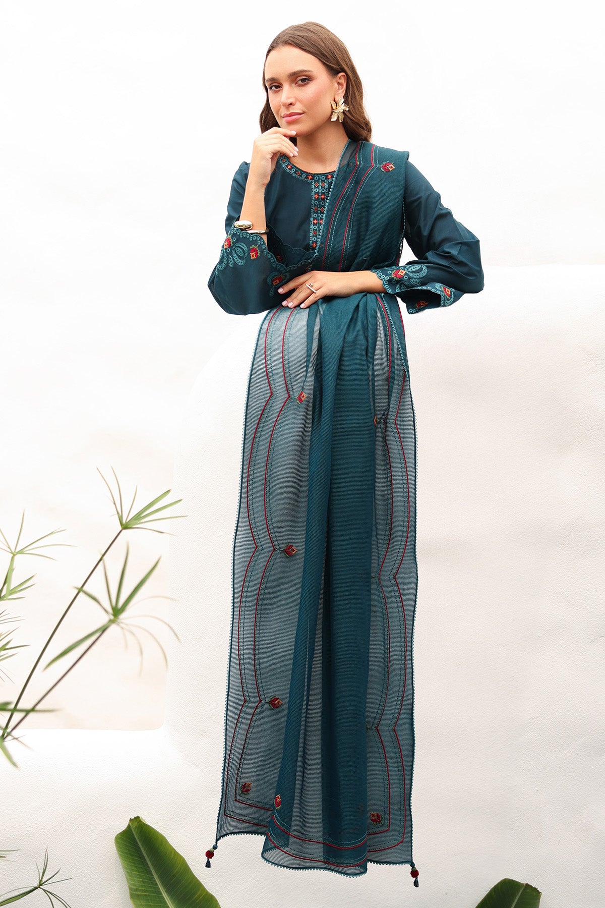 EMBROIDERED LAWN USE-9227