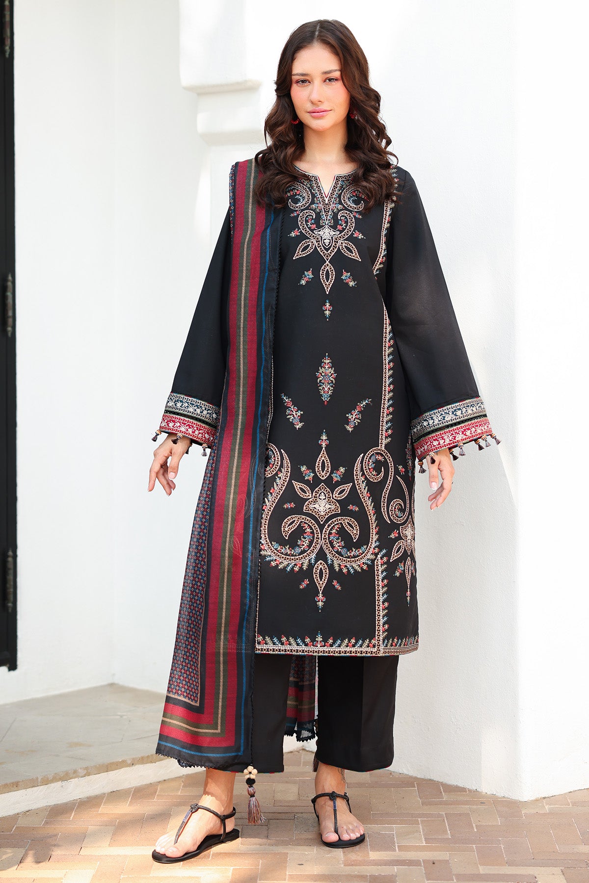 EMBROIDERED LAWN USE-9218