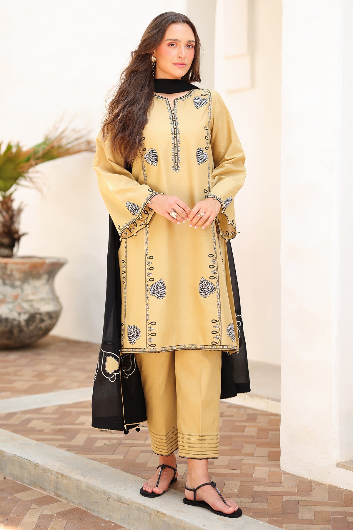 EMBROIDERED LAWN USE-9219
