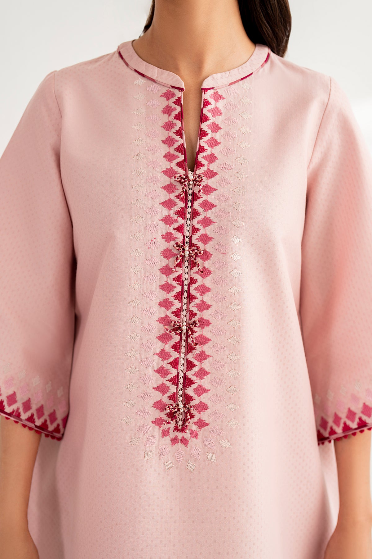 Embroidered Dobby Lawn USE-9268
