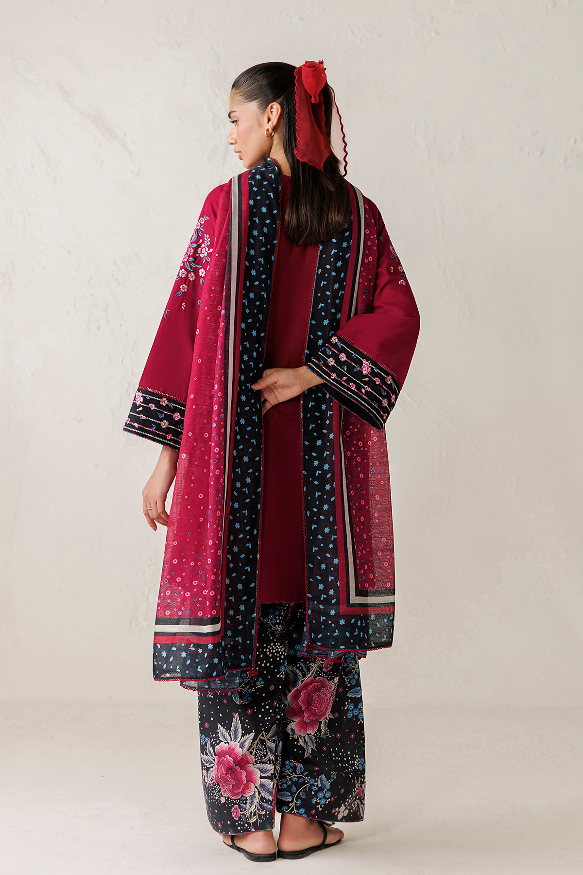 EMBROIDERED LAWN USE-9374