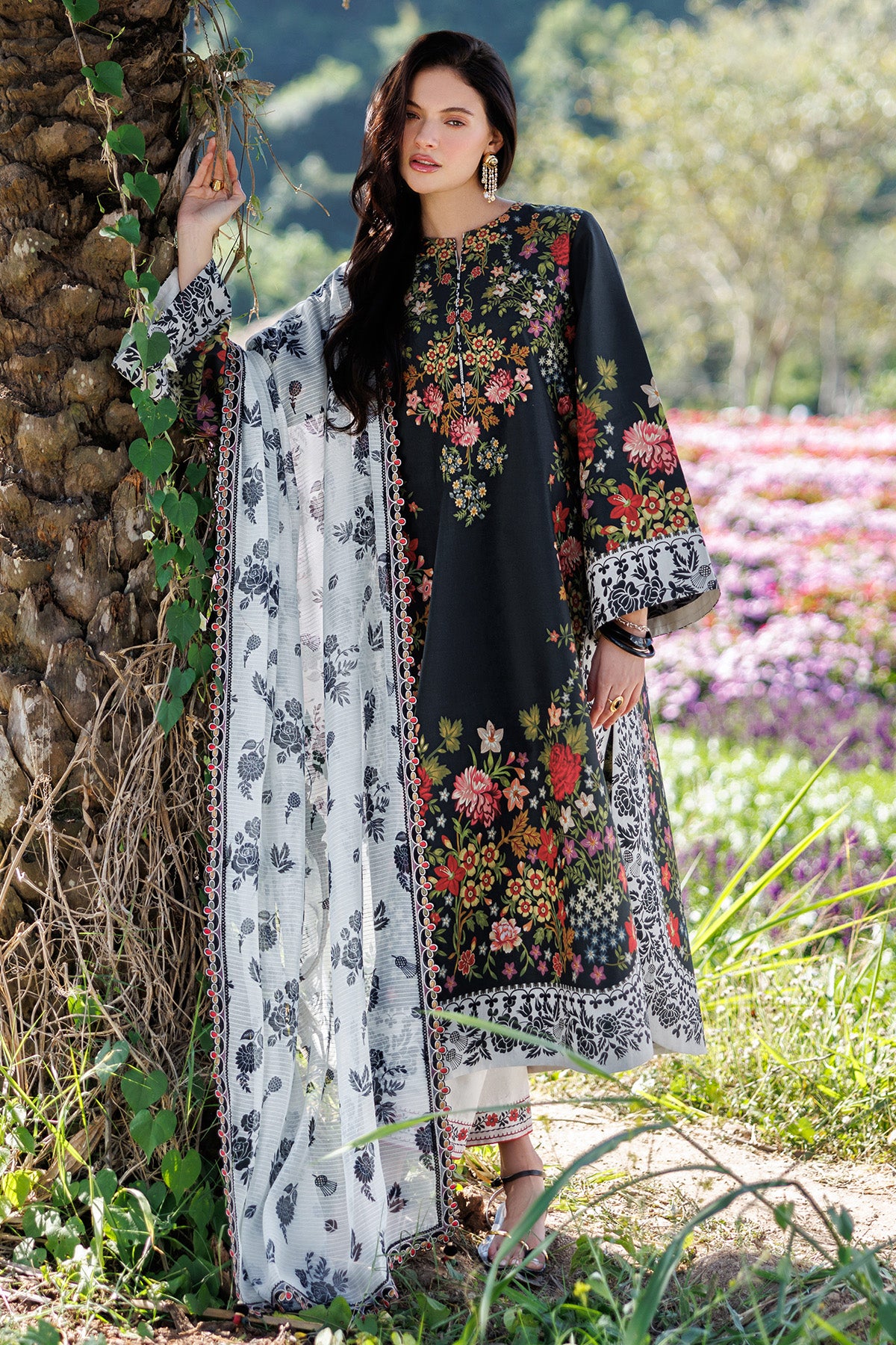 EMBROIDERED LAWN USE-9298