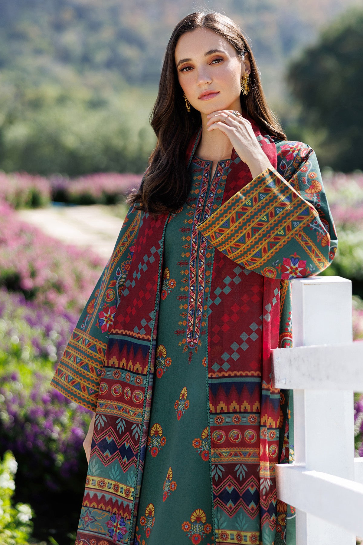 EMBROIDERED LAWN USE-9283