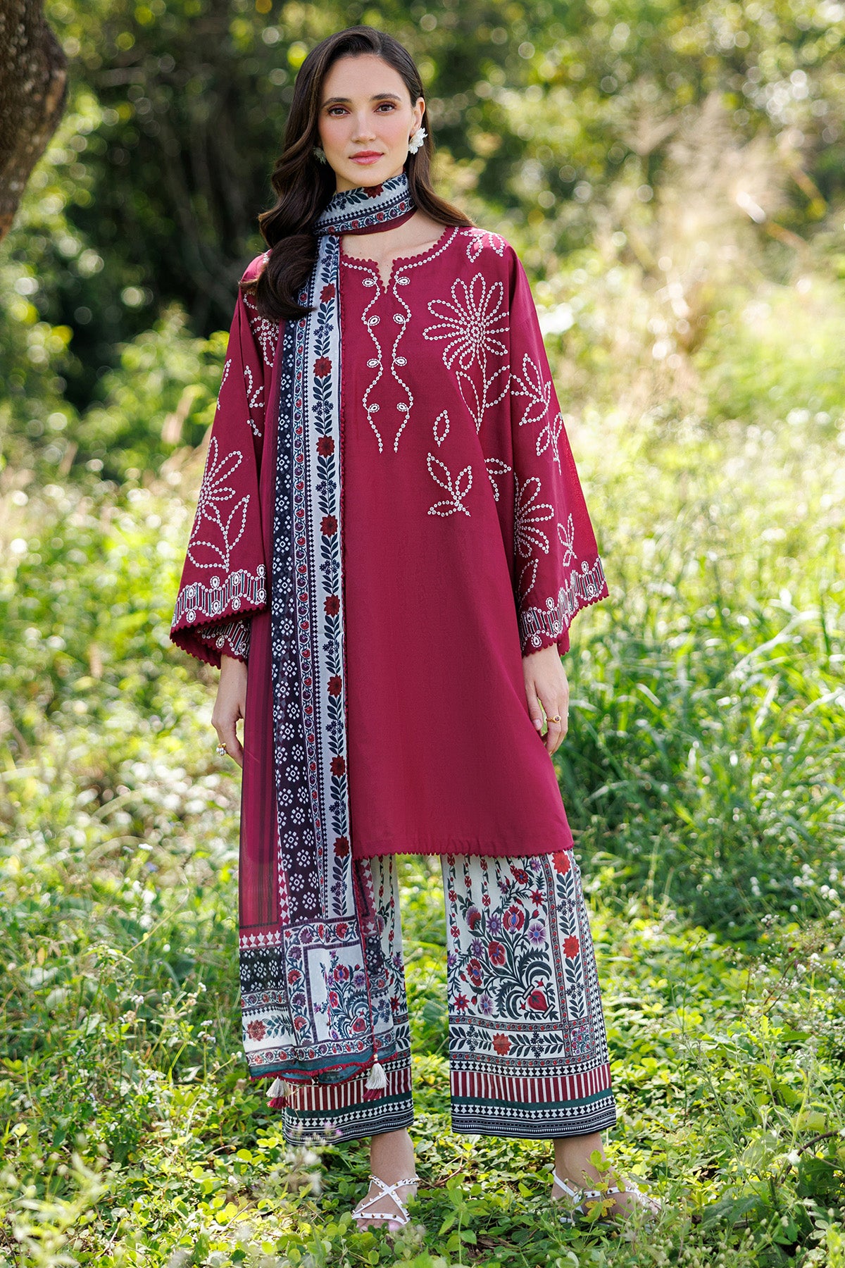 EMBROIDERED LAWN USE-9287