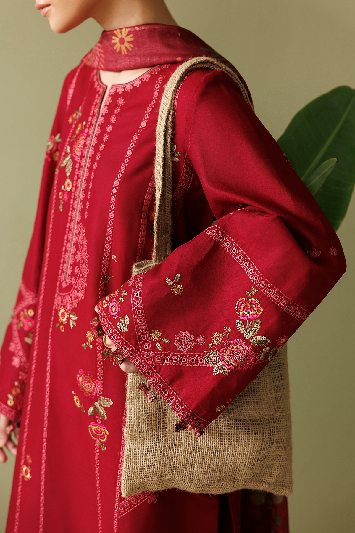 EMBROIDERED LAWN USE-9343