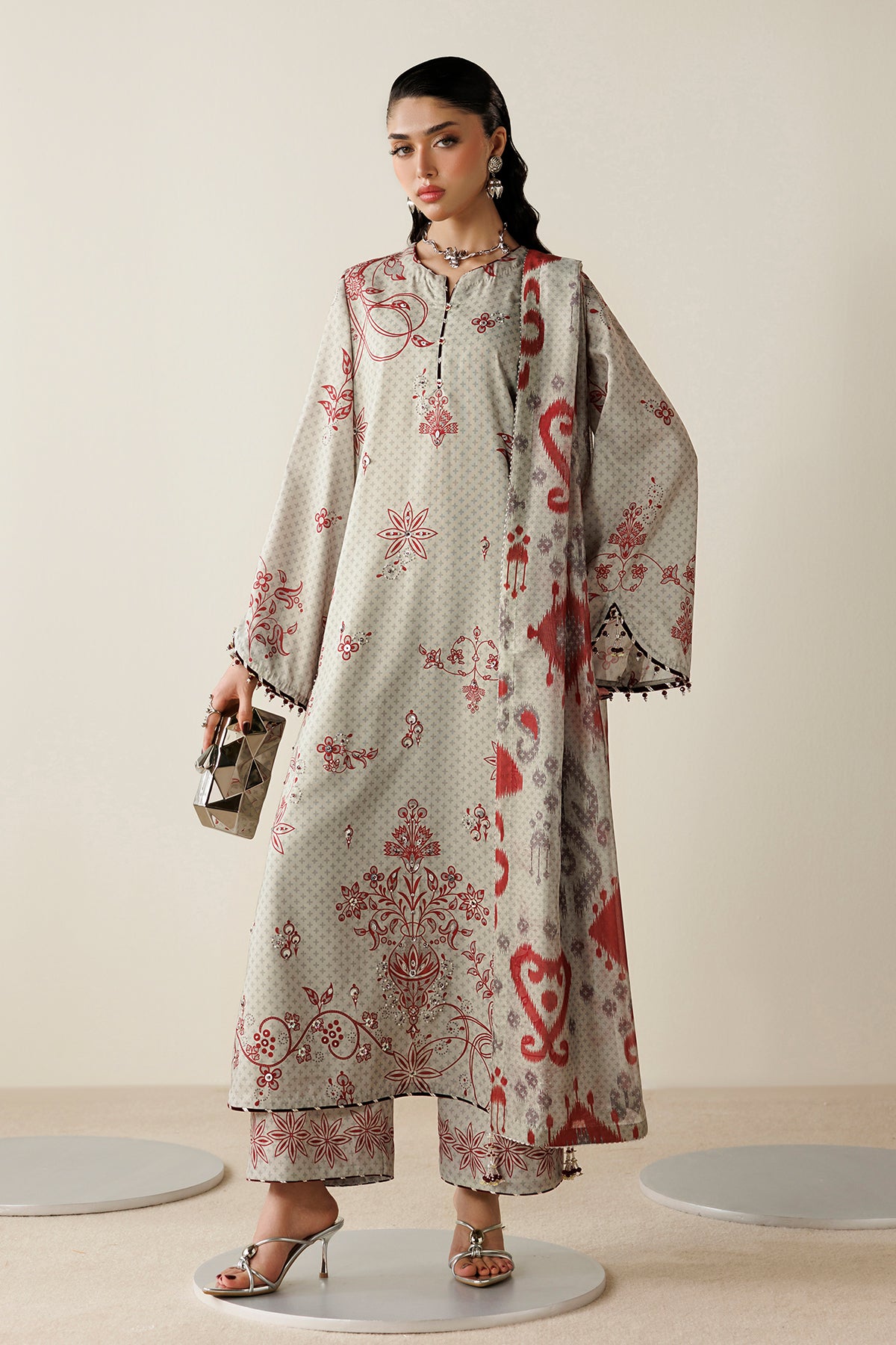 EMBROIDERED RAW SILK OR26-D06