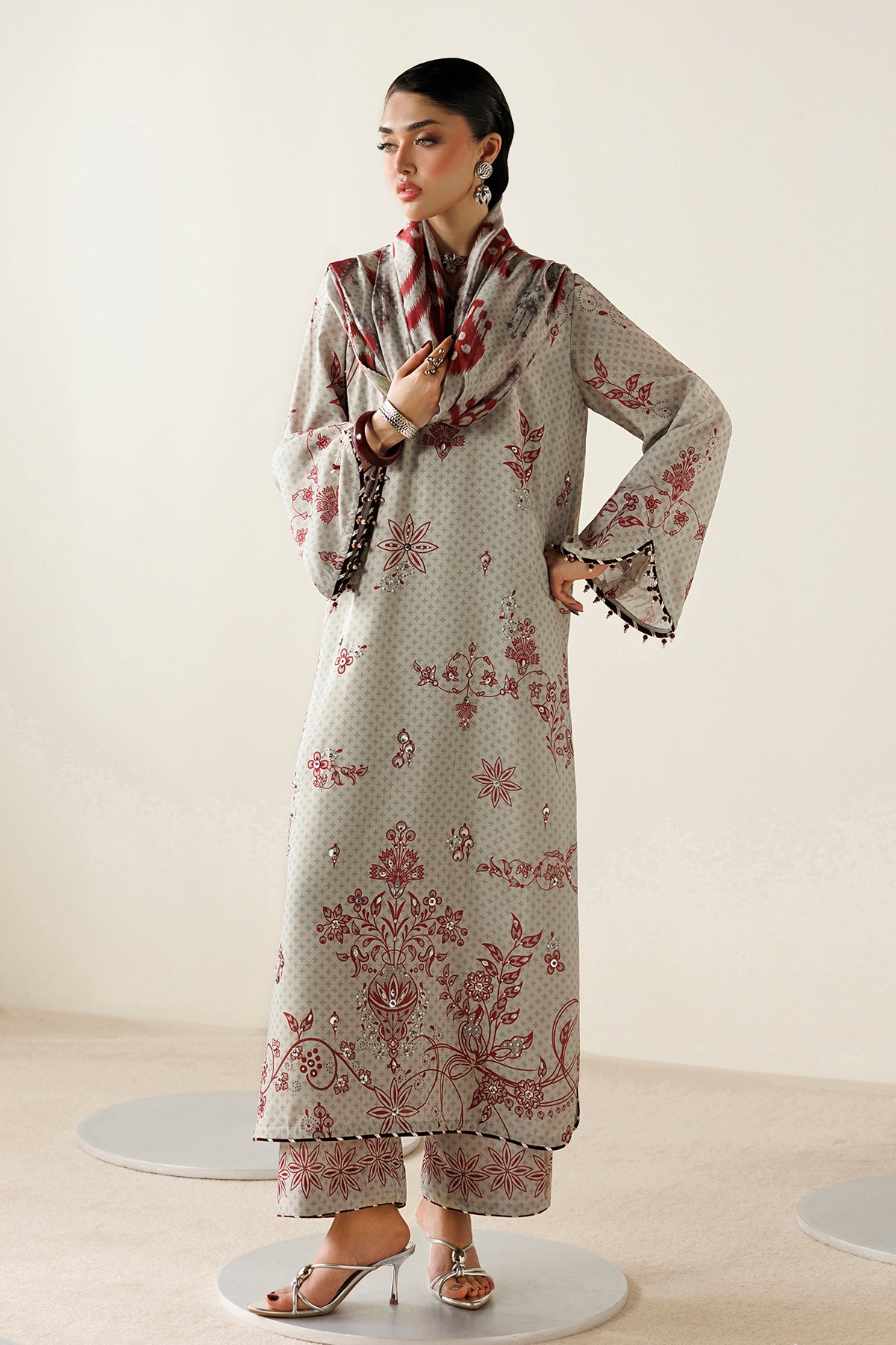 EMBROIDERED RAW SILK OR26-D06