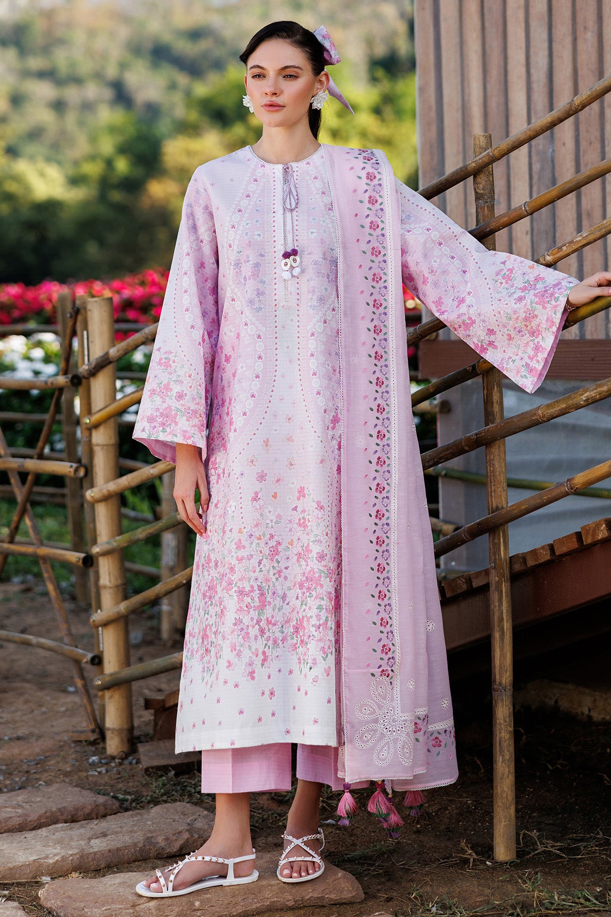 EMBROIDERED LAWN USE-9304