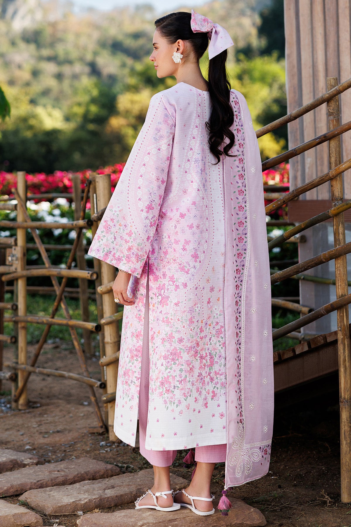 EMBROIDERED LAWN USE-9304