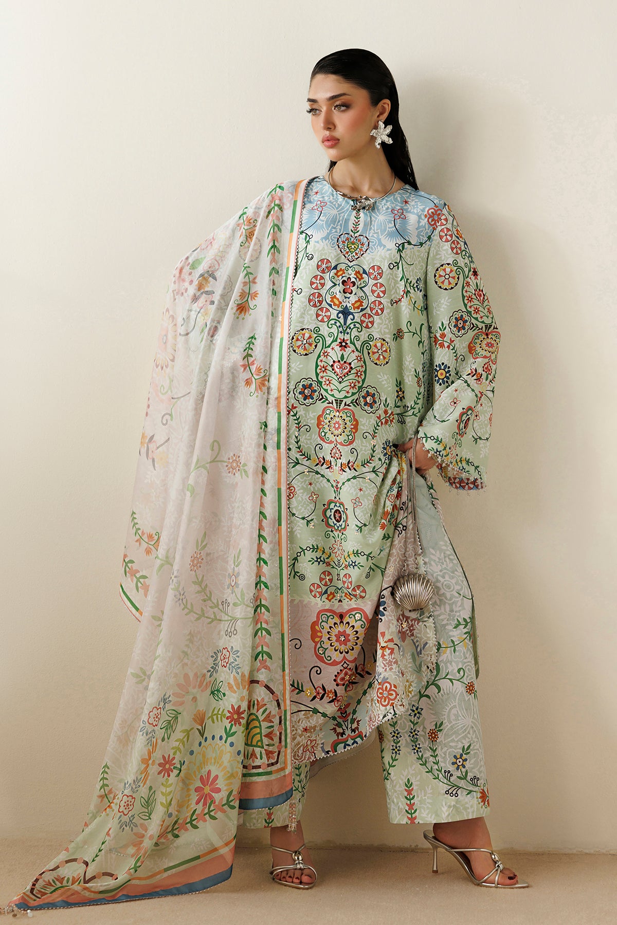EMBROIDERED RAW SILK OR26-D10