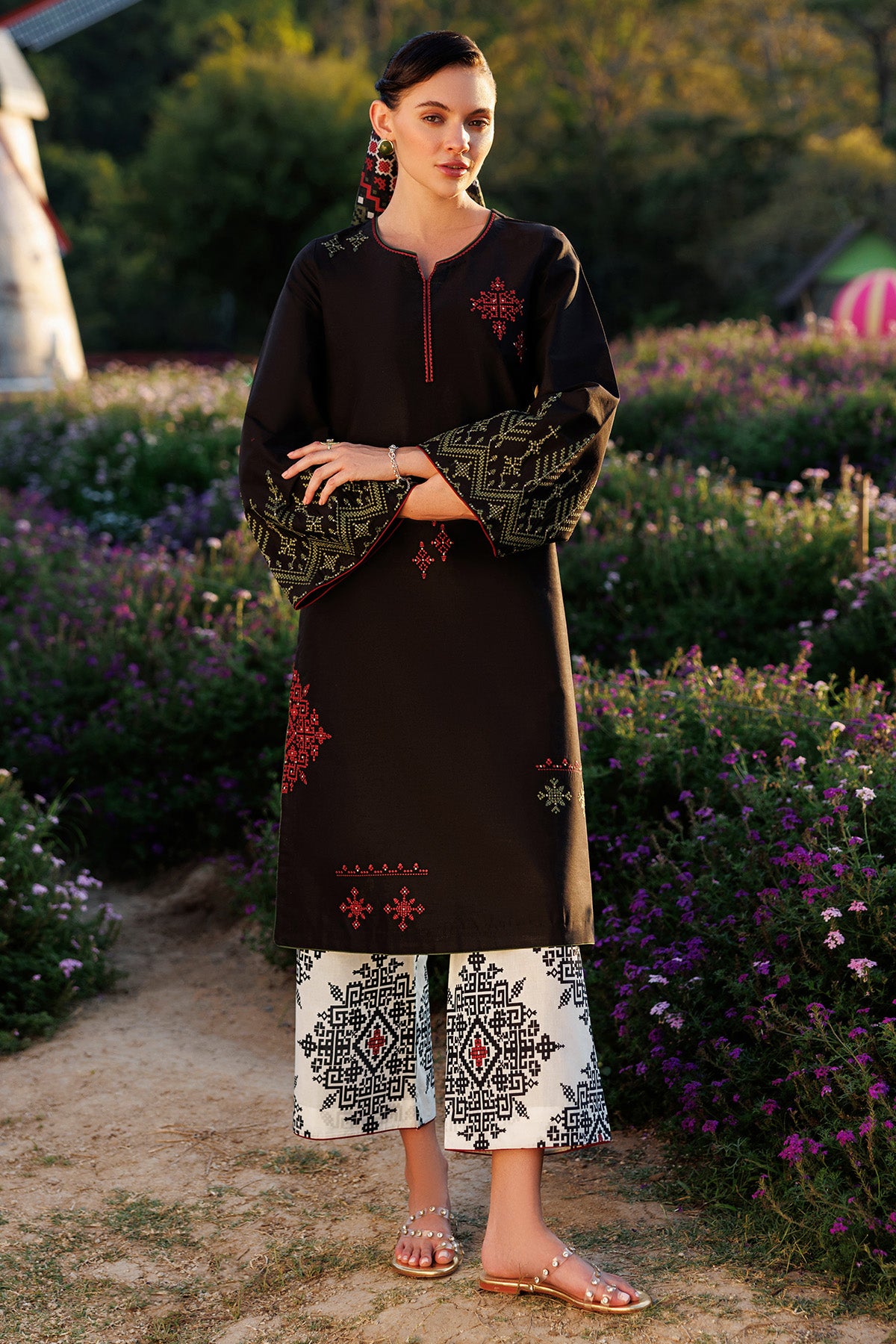 EMBROIDERED LAWN USE-9301