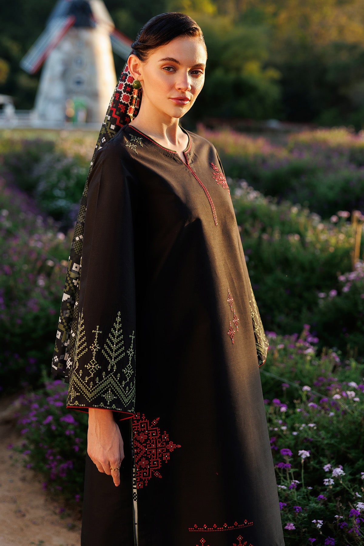 EMBROIDERED LAWN USE-9301