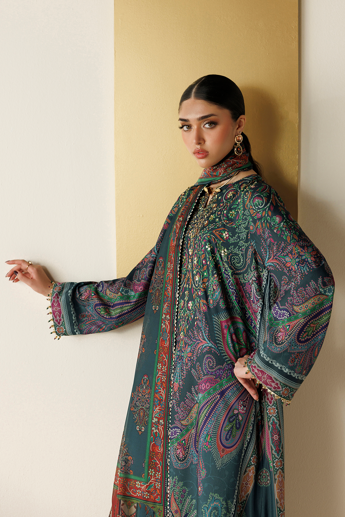 EMBROIDERED RAW SILK OR26-D07