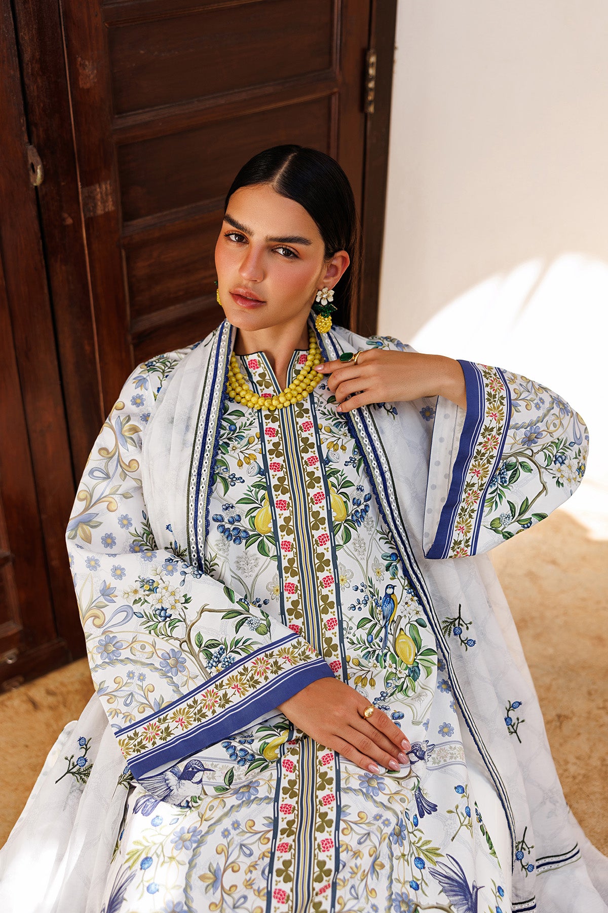 EMBROIDERED LAWN USE-9302