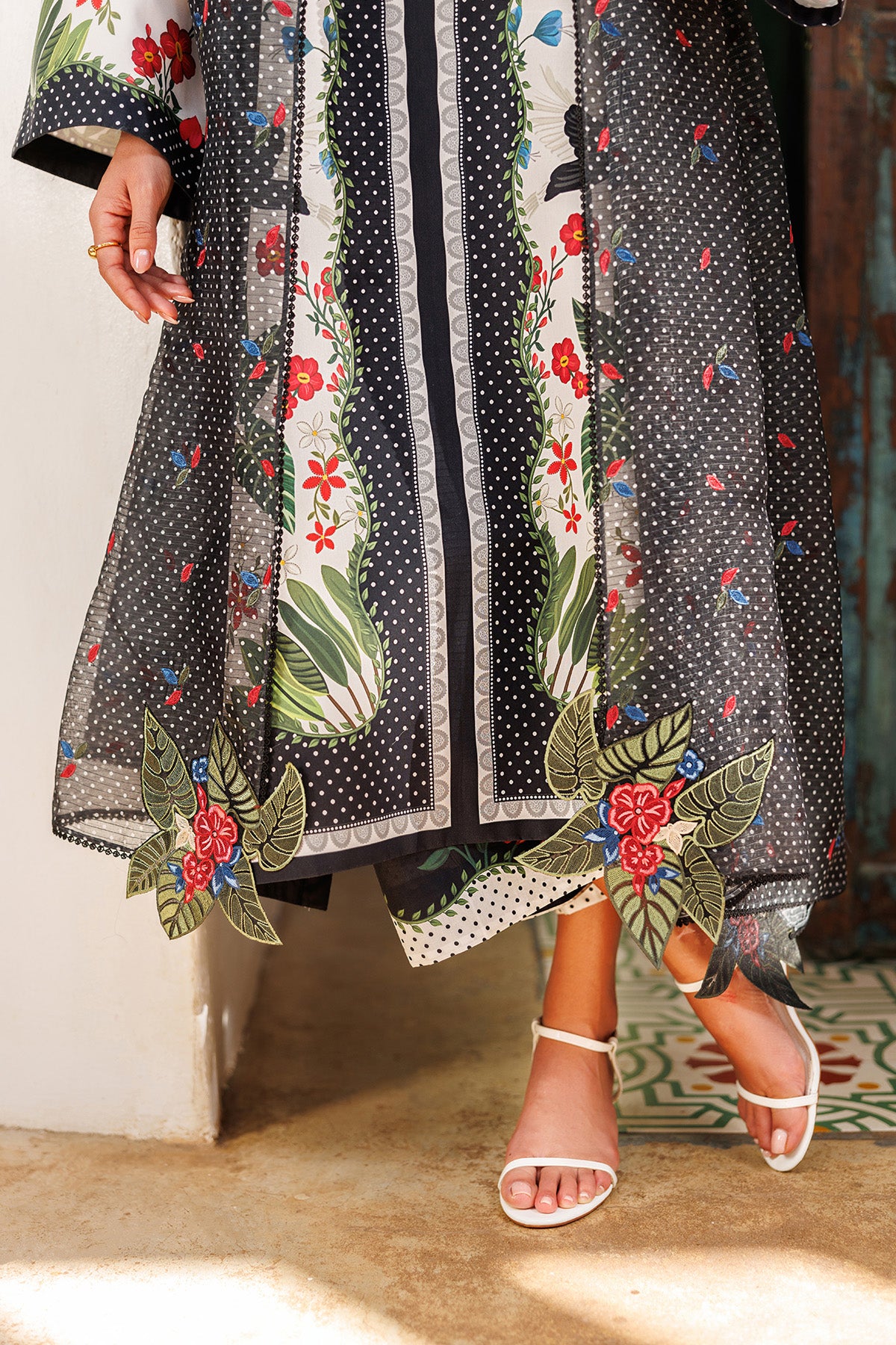 EMBROIDERED LAWN USE-9303