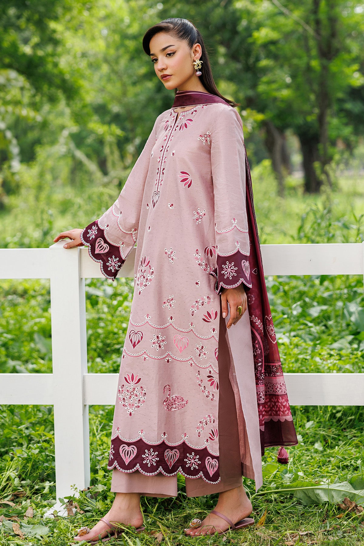 EMBROIDERED LAWN USE-9348