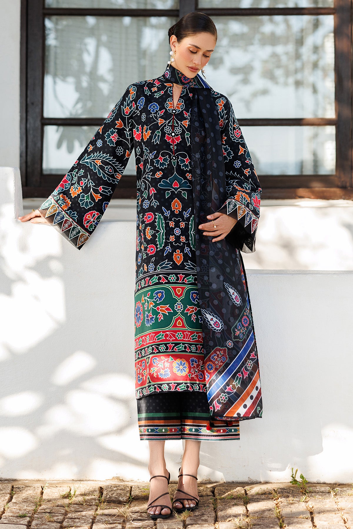 EMBROIDERED LAWN USE-9294