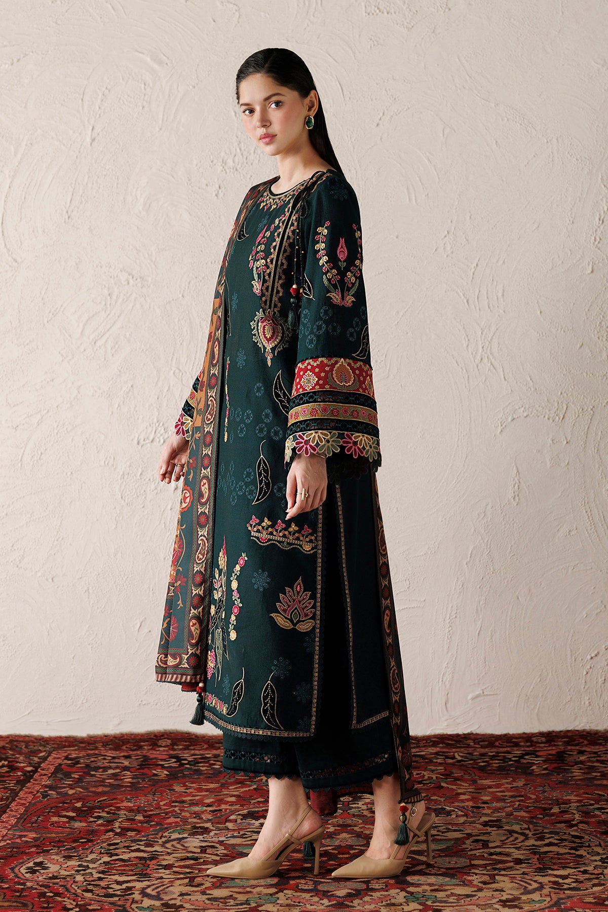 EMBROIDERED PREMIUM KHADDAR UW-0289
