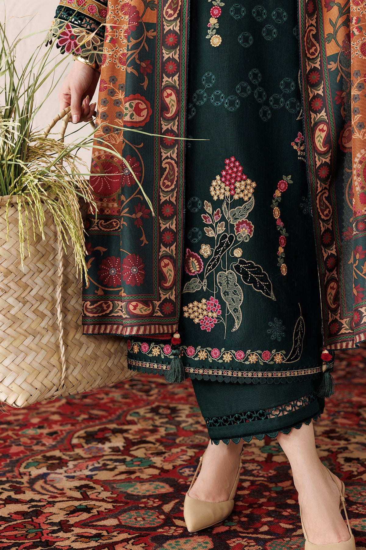 EMBROIDERED PREMIUM KHADDAR UW-0289
