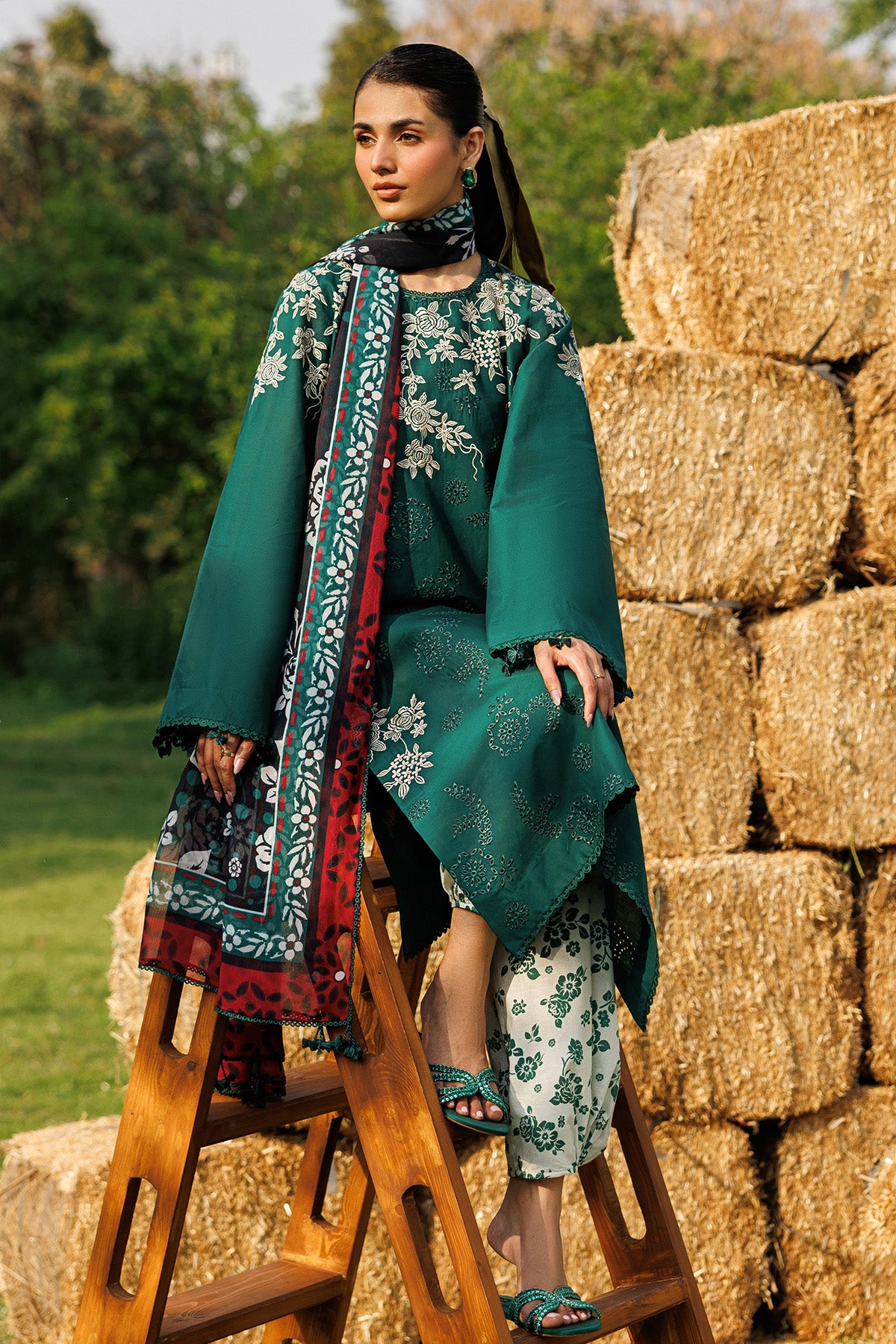 EMBROIDERED LAWN USE-9330