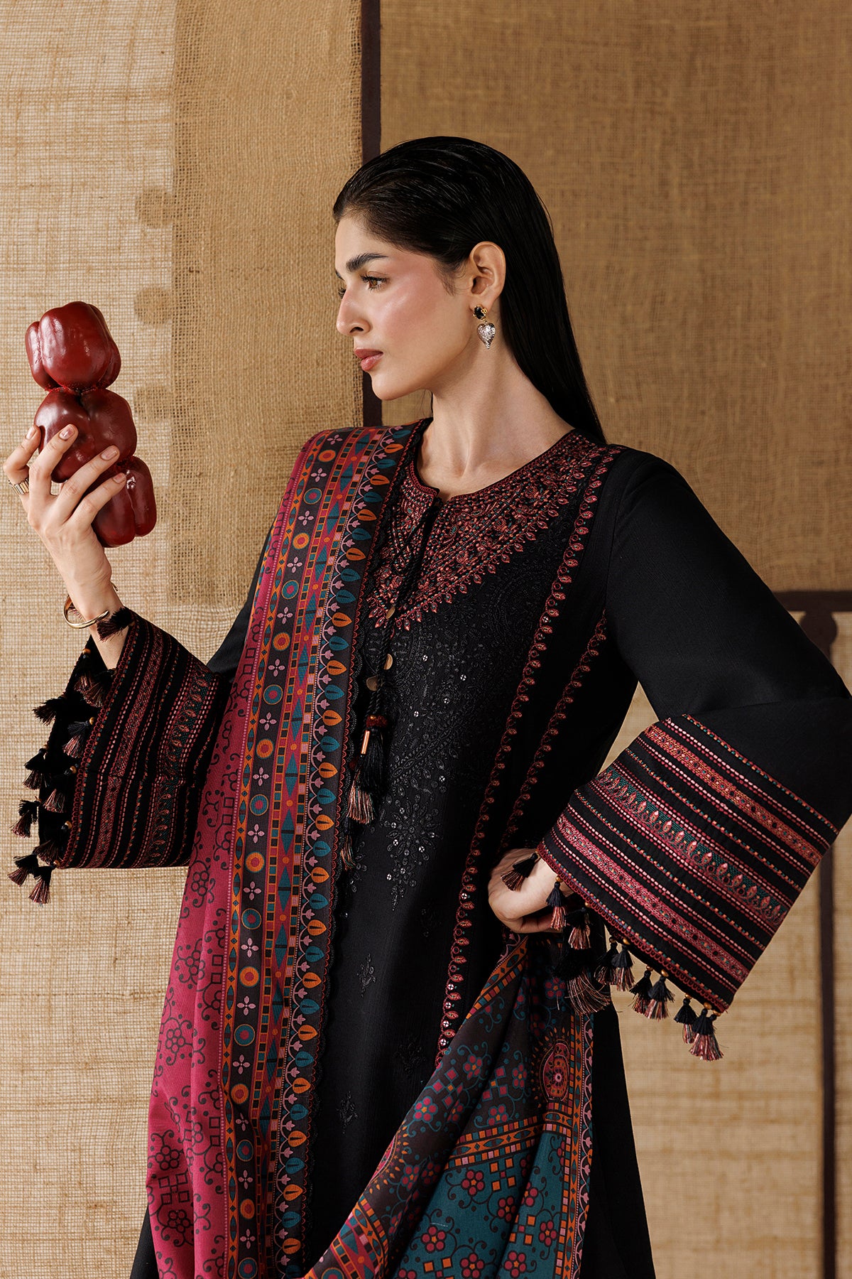 EMBROIDERED PREMIUM KHADDAR UW-0253