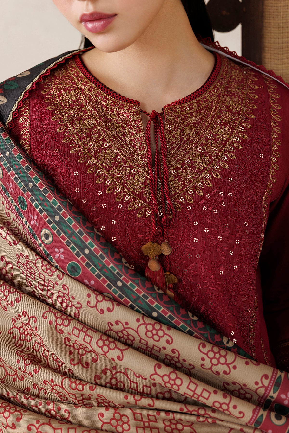 EMBROIDERED PREMIUM KHADDAR UW-0252