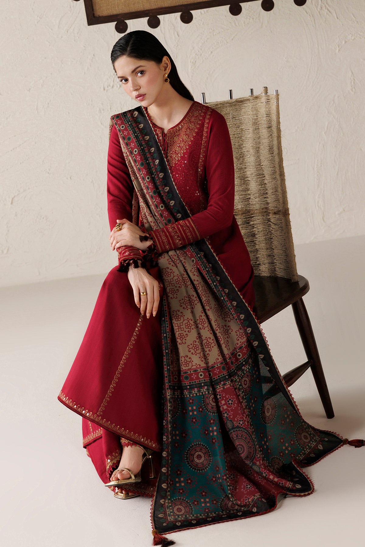 EMBROIDERED PREMIUM KHADDAR UW-0252