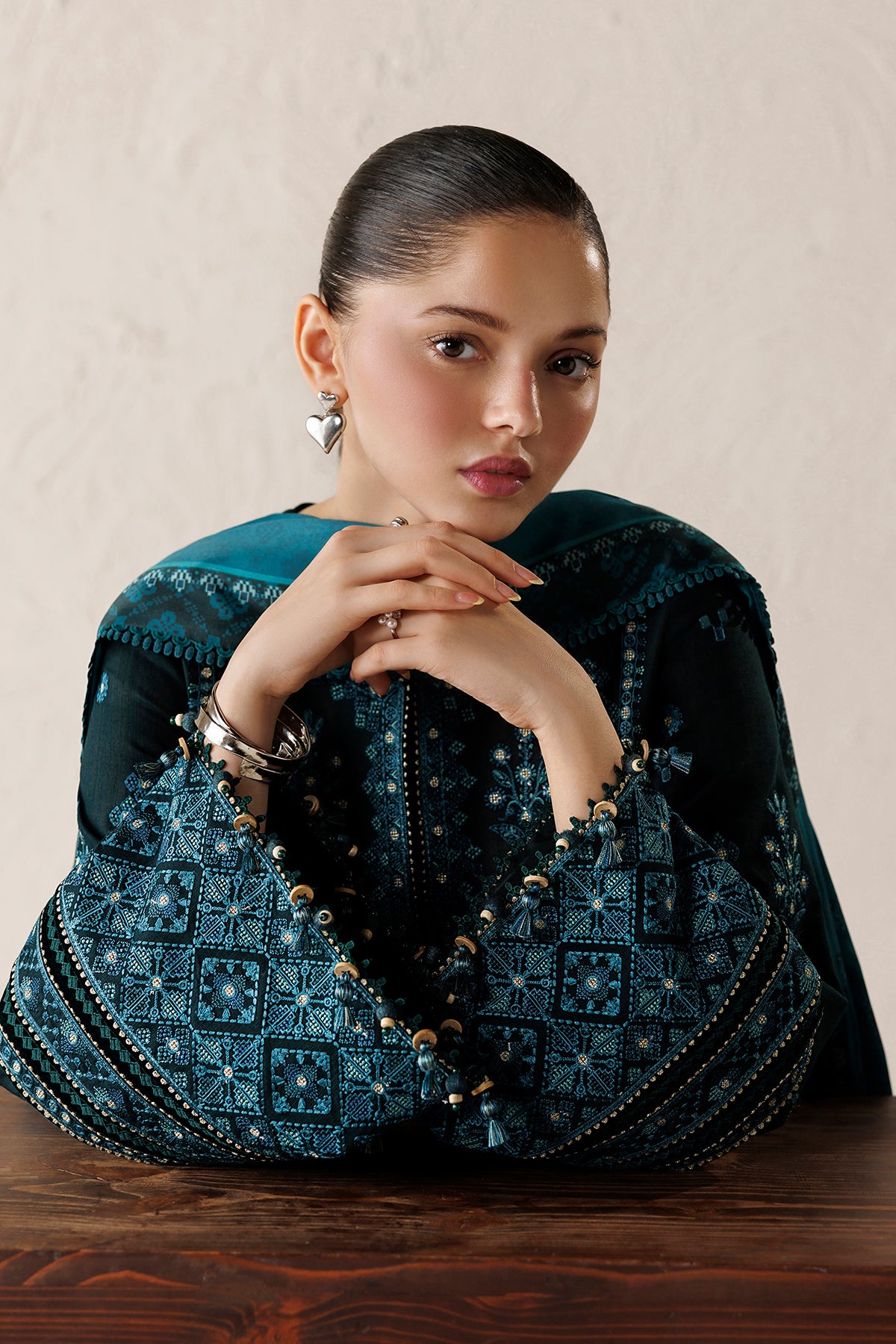 EMBROIDERED PREMIUM KHADDAR UW-0280