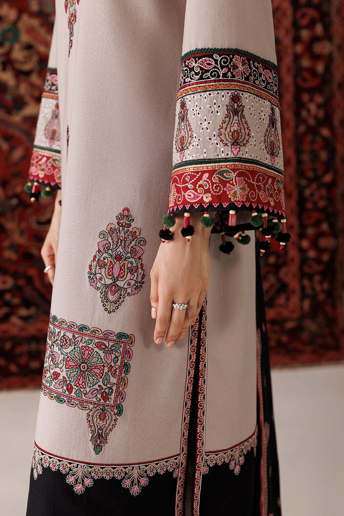 EMBROIDERED PREMIUM KHADDAR UW-0254