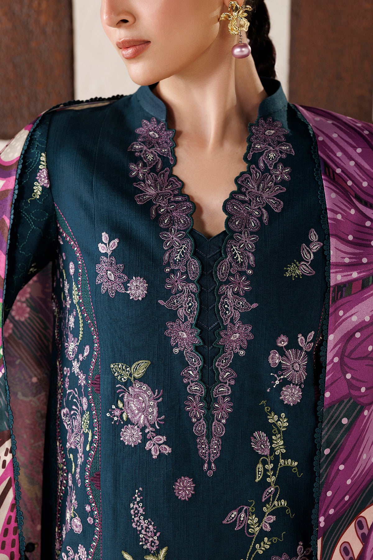 EMBROIDERED PREMIUM KHADDAR UW-0296