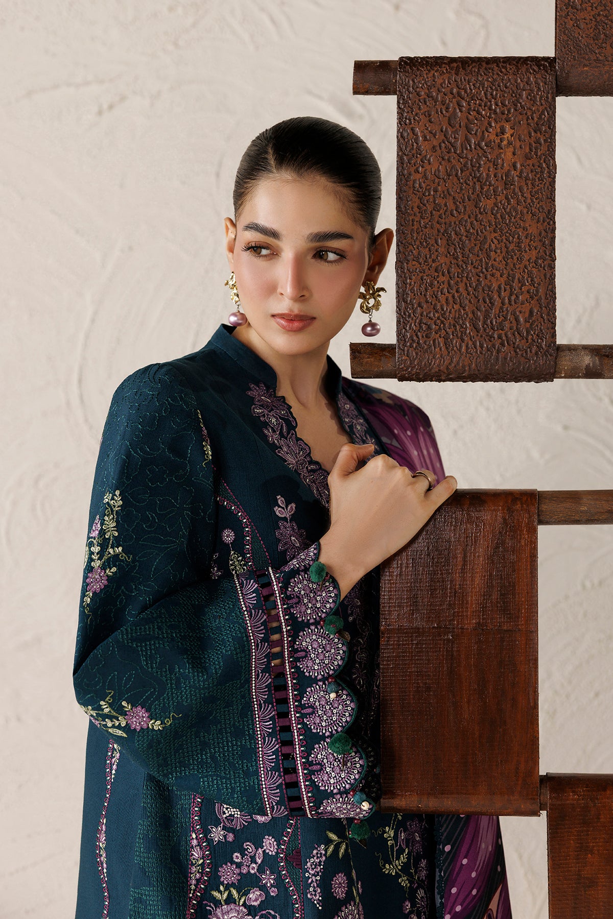 EMBROIDERED PREMIUM KHADDAR UW-0296