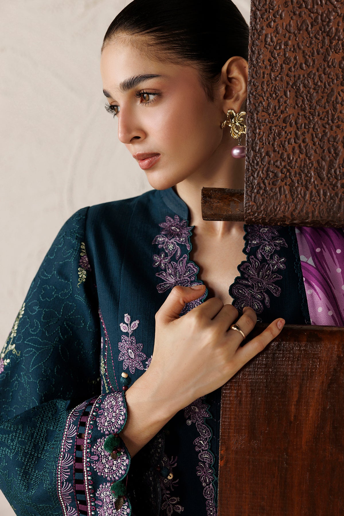 EMBROIDERED PREMIUM KHADDAR UW-0296