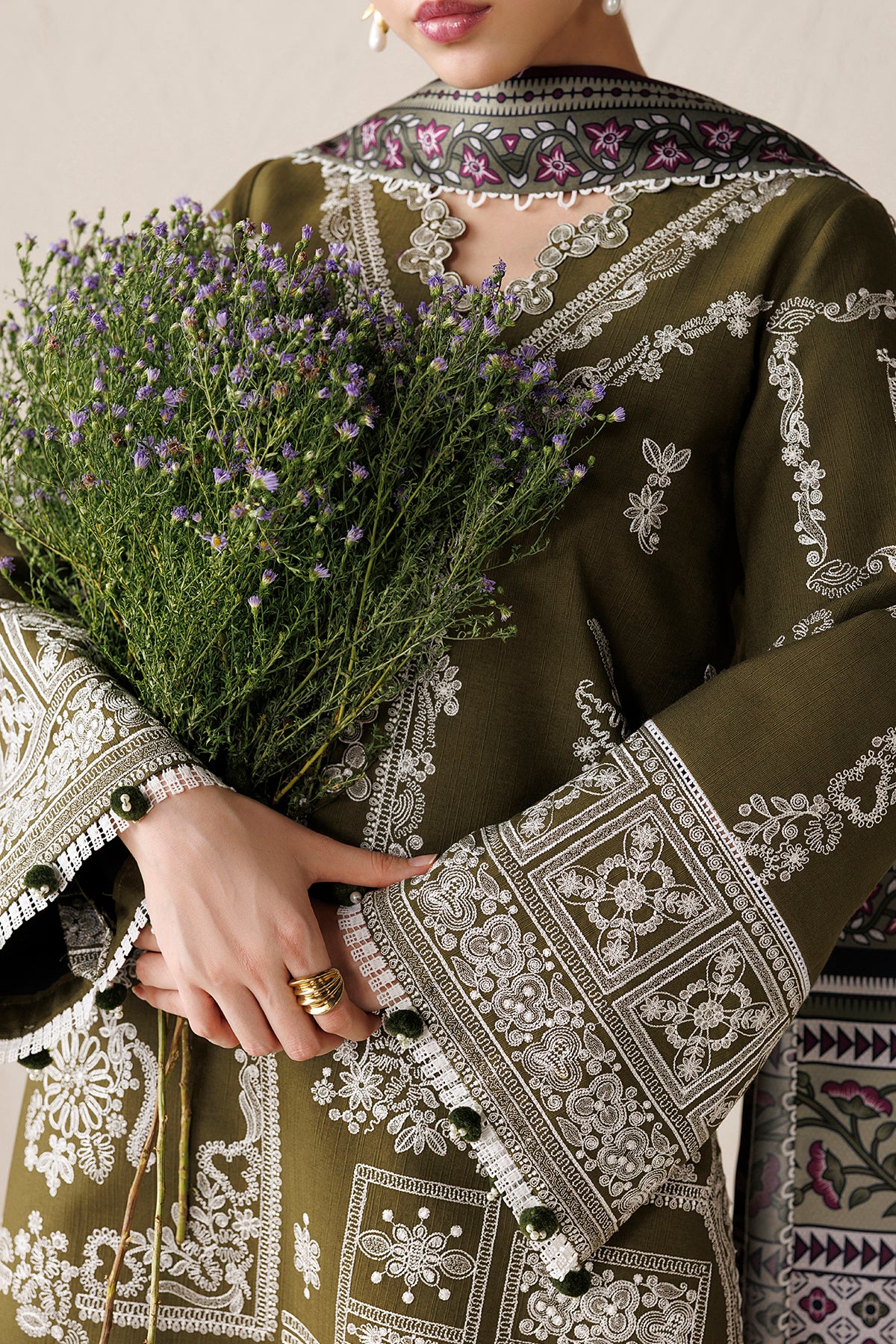 EMBROIDERED PREMIUM KHADDAR UW-0271
