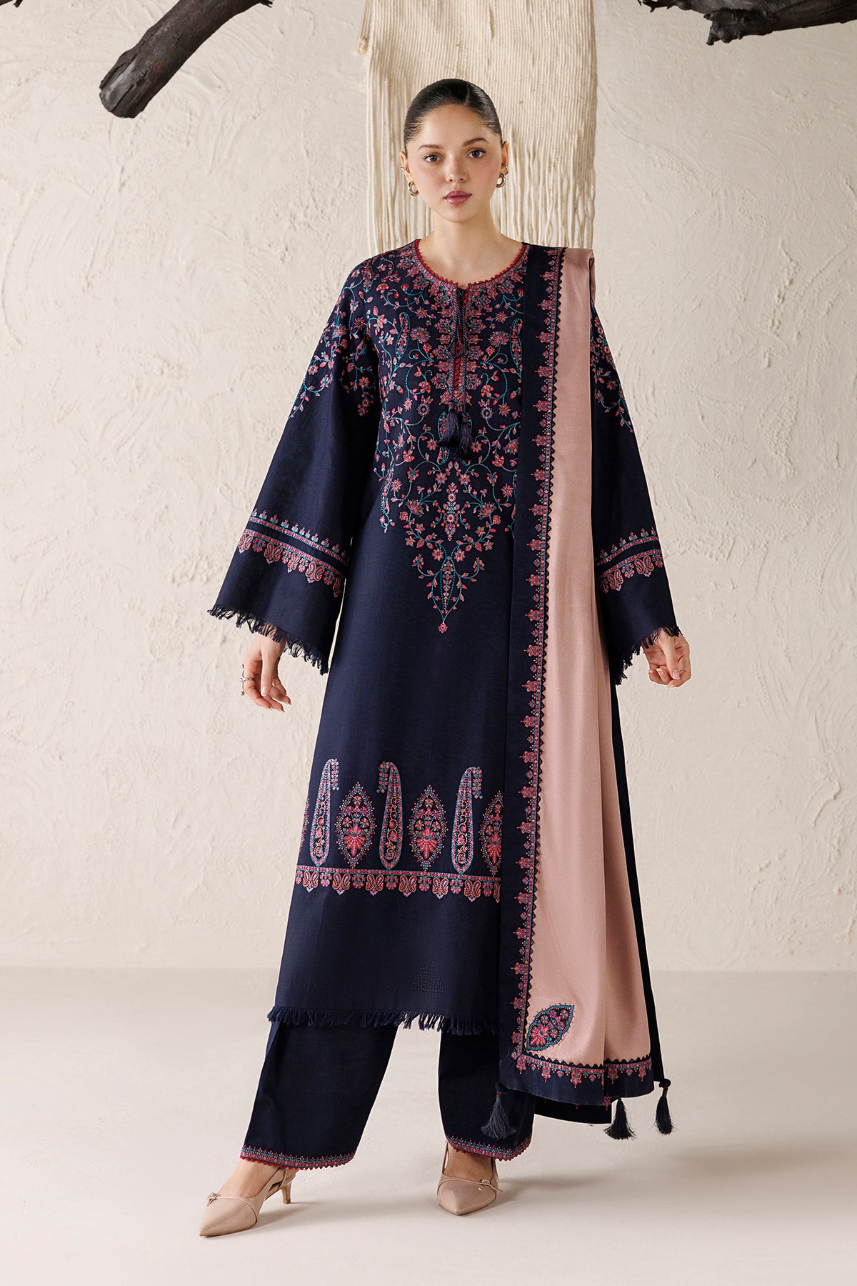 EMBROIDERED PREMIUM KHADDAR UW-0290