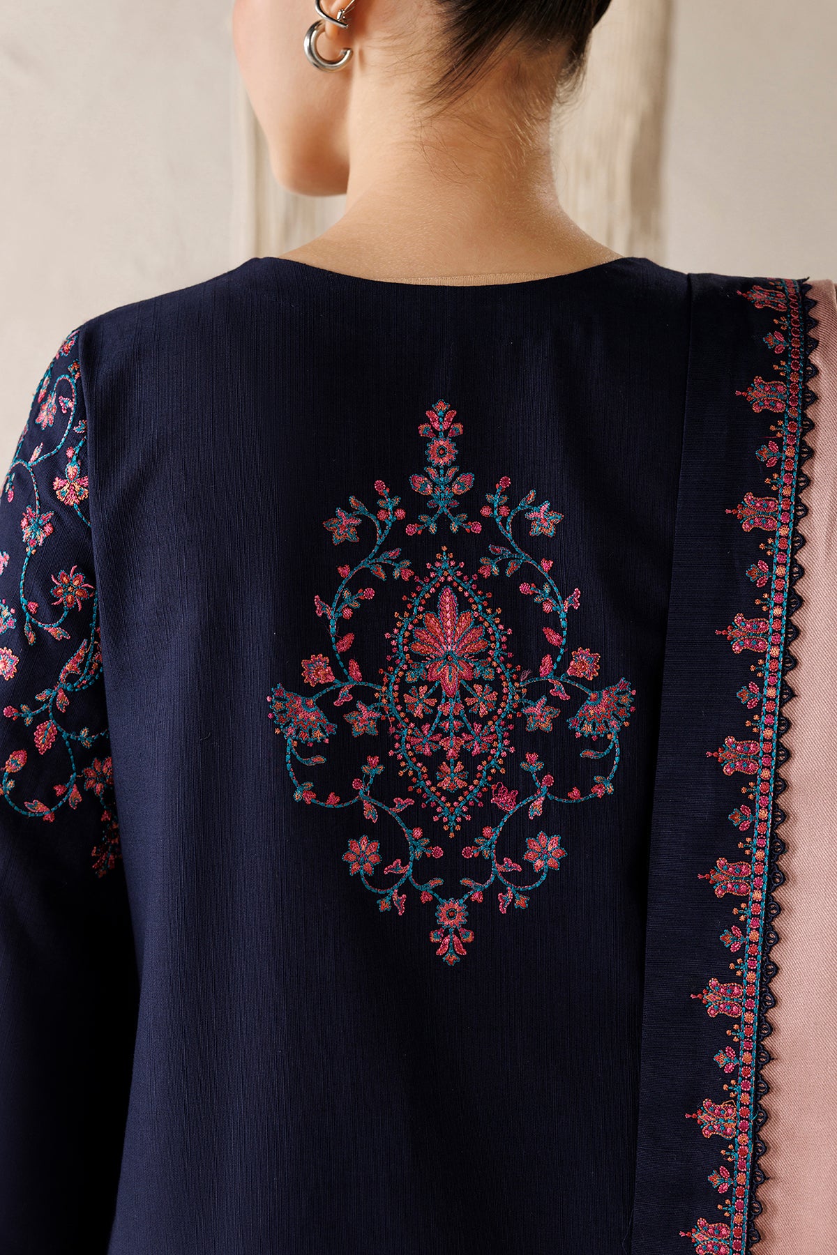 EMBROIDERED PREMIUM KHADDAR UW-0290