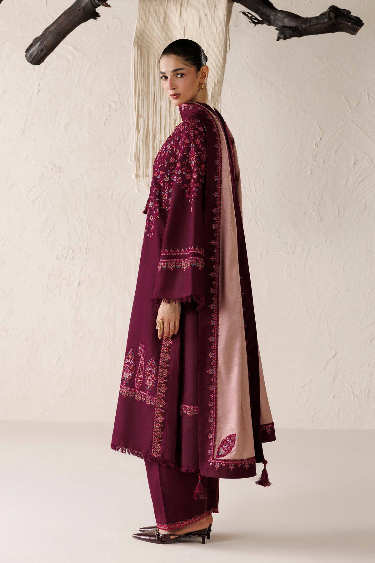 EMBROIDERED PREMIUM KHADDAR UW-0291