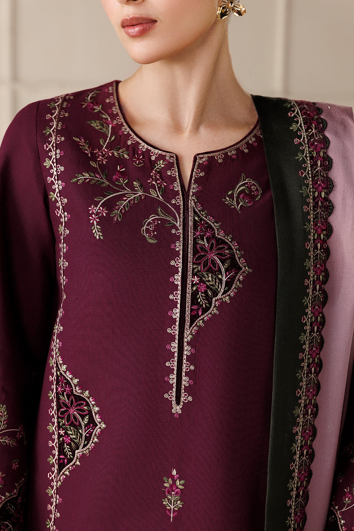 EMBROIDERED PREMIUM KHADDAR UW-0288