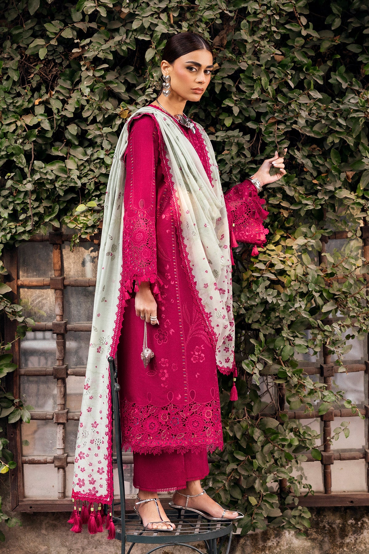 Embroidered Luxury Lawn SL26-D04